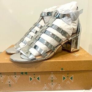 New with box Free People Rylance Silver Block-heeled shoes